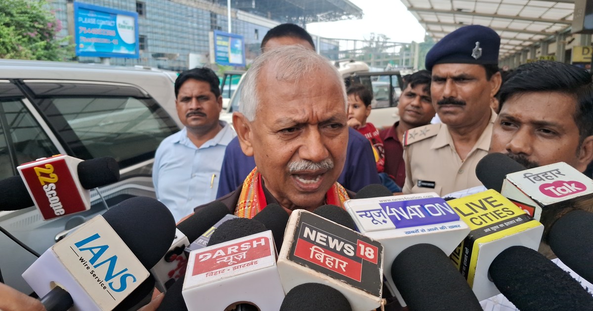 Bjp sansd jnadran singh sigrival ka byan