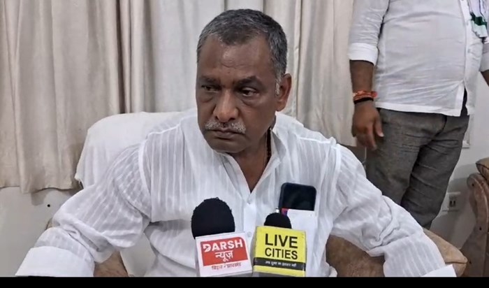 Arkshn pr akhilesh singh ka bda byan Arkshn pr akhilesh singh ka bda byan