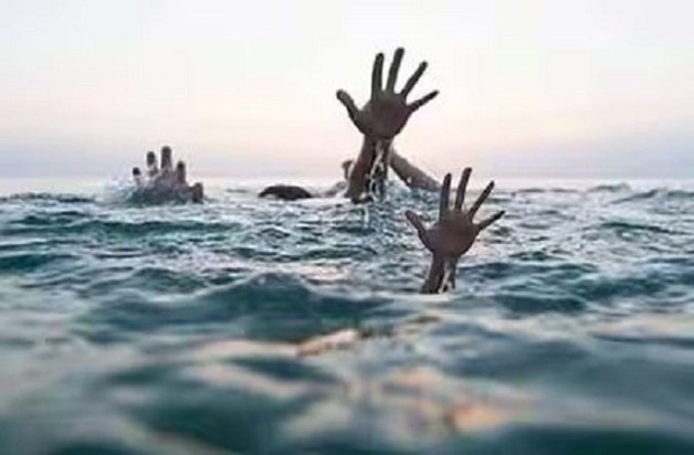 There was a stir in Bhojpur due to the death of three friend There was a stir in Bhojpur due to the death of three friend