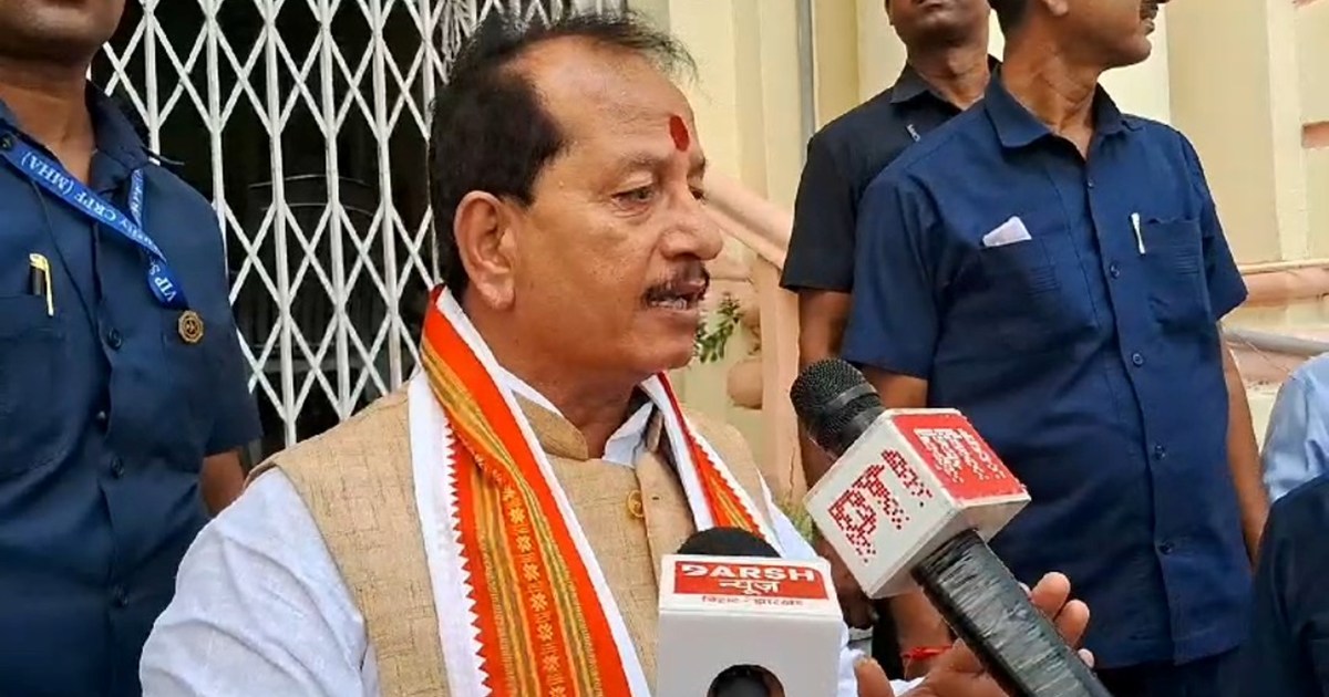 Dycm vijy singha ka bda byan