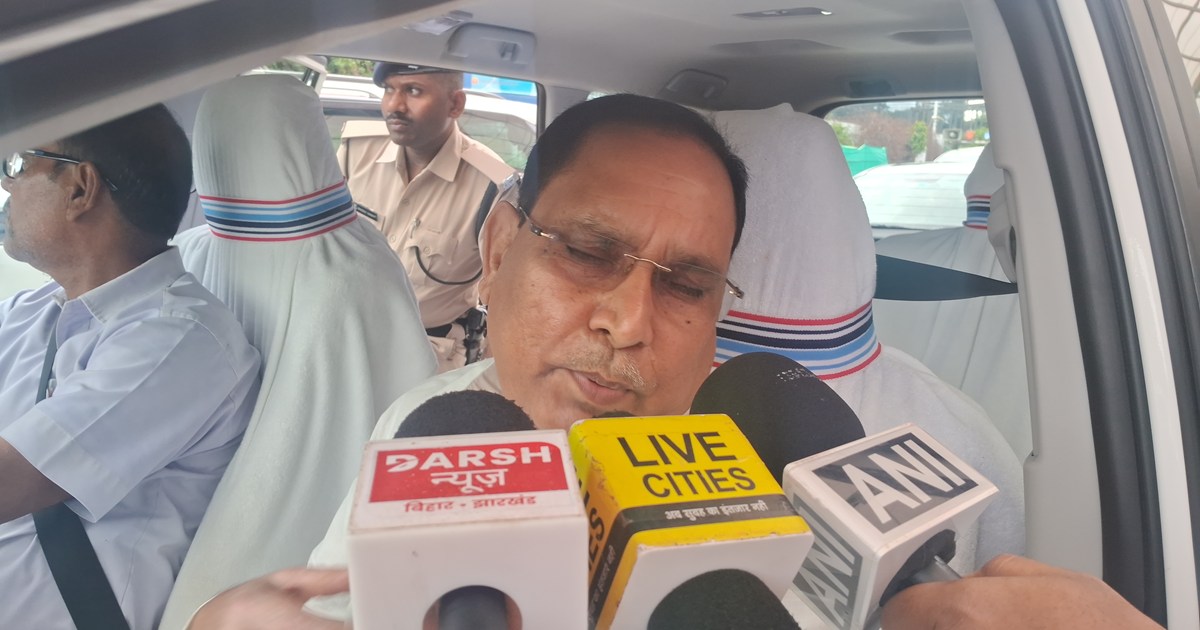 Mntri mheshvr hjari ka bda byan