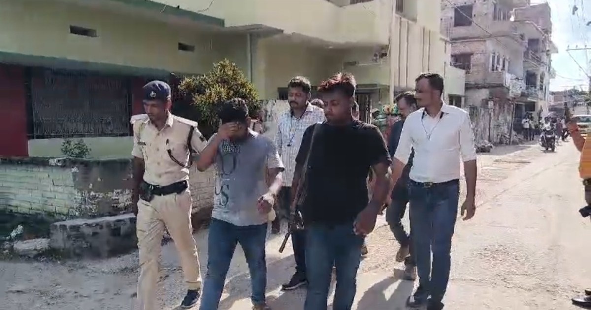 A young man lost 12 lakhs in the greed of doubling his notes