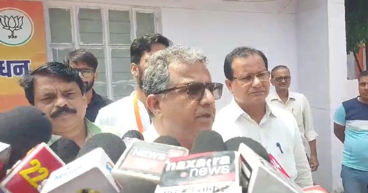 Uddyog mntri nitish mishraa ka byan