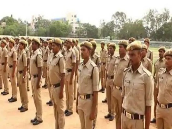 Police raid in khagaria due to sipahi bharti exam Police raid in khagaria due to sipahi bharti exam