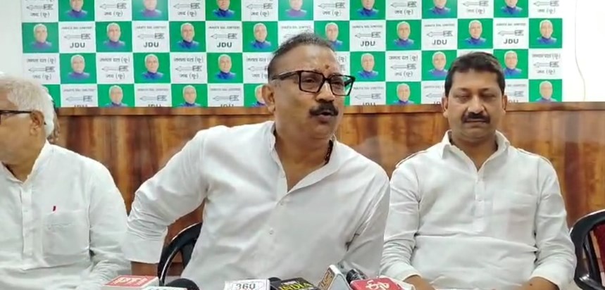 Mntri ashok chaudhri ka bda byan Mntri ashok chaudhri ka bda byan