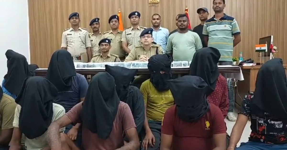 Munger police arrested 11 accused including husband, wife an