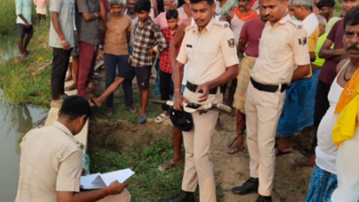 Teen bacchon ki paani mein doobne se dardnaak maut, parivaar