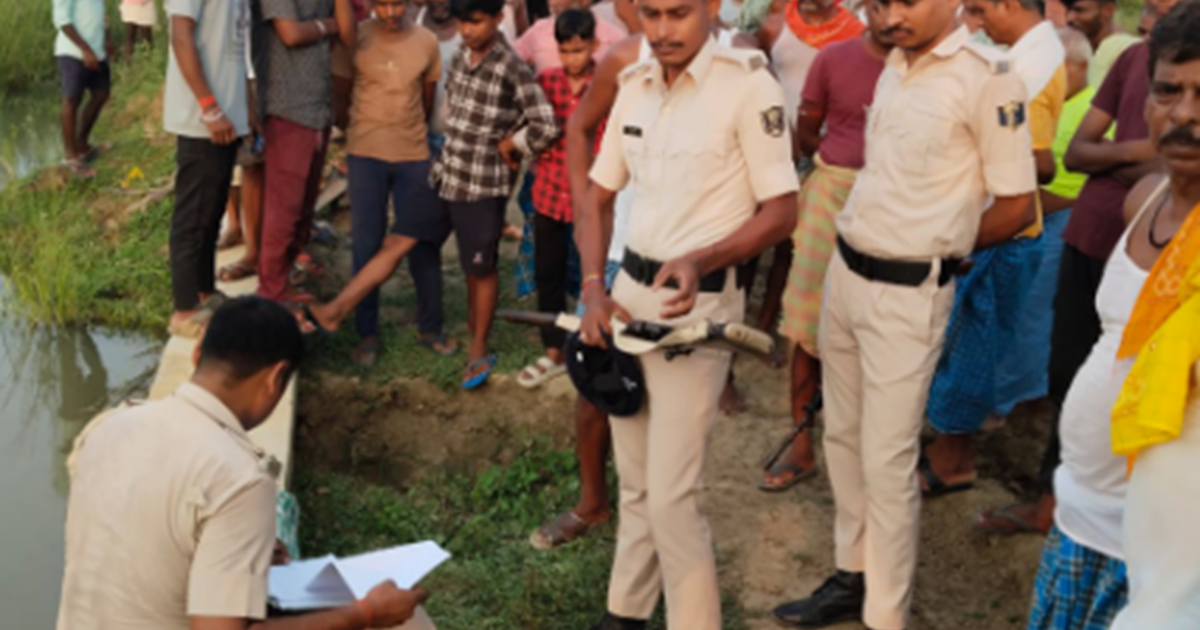 Teen bacchon ki paani mein doobne se dardnaak maut, parivaar