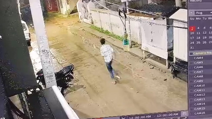 Sharab karobaari aspataal se faraar, police mahkame mein mac