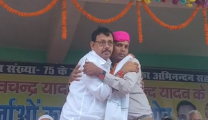 Nirdaliya Vidhayak Pratyashi Devchandra Yadav urf Devanand ke karyakartaon samman samaroh umdi bheed, Rajd larenge chunav!...