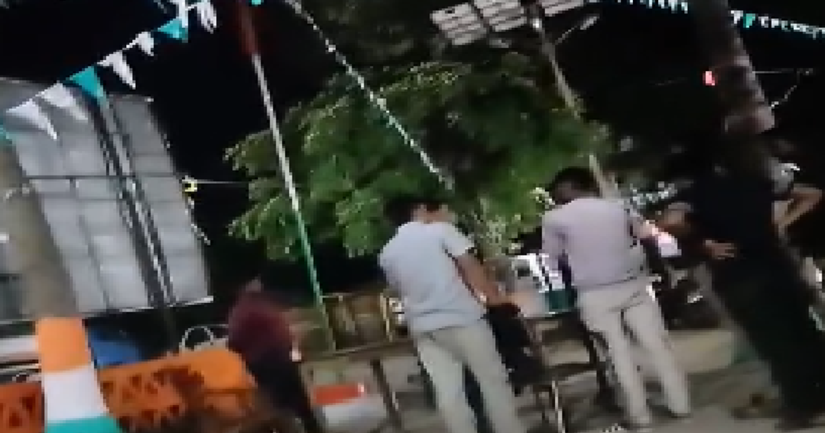 Darbhanga Viral Video: Thana Parisar ke andar hi rishvatkhor