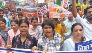 TRE 4 With Domicile: Patna mein pradarshan par utare chhatra, Dilip Kumar khoob garje, Domicile par ho faisla, CM Nitish karen vichar...