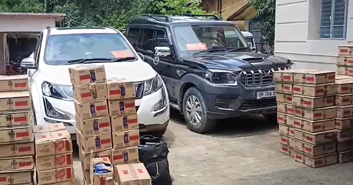 Bihar News : Bihar sarkar ke board lage do luxury car se sha