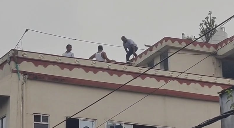 Bihar NIA Raid: Stand Sanchalak ke ghar par NIA ki team ne s Bihar NIA Raid: Stand Sanchalak ke ghar par NIA ki team ne s