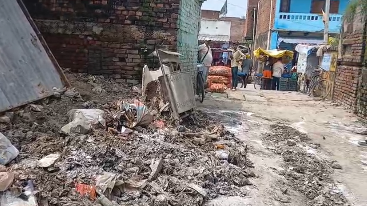 Do saal beet gaye nahi badli vikas ki tasveer, karodon kharc