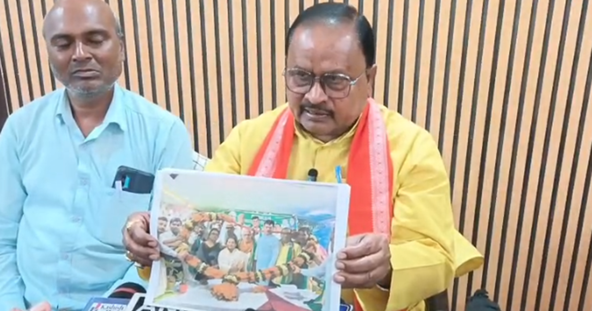 JDU ke do diggajon mein ghamasan: Gopal Mandal ne Ajay Manda