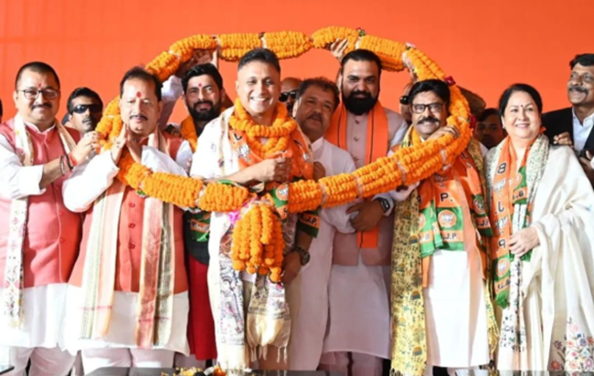 Anand Mishra, Nagmani aur Suchitra Sinha ne thama BJP ka dam Anand Mishra, Nagmani aur Suchitra Sinha ne thama BJP ka dam