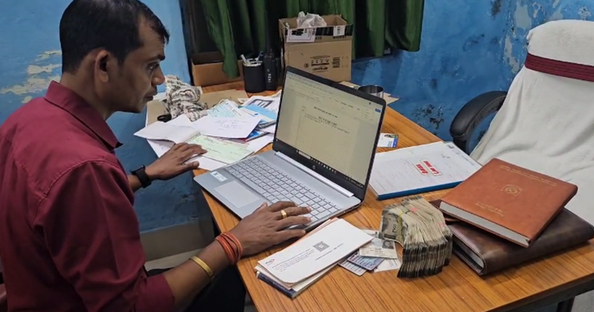 DSP Sanjeev Kumar ke thikanon par vigilance ki chhapemari, d