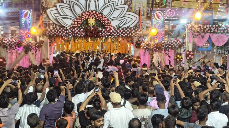 Khapper yatra mei laakhon ki sankhya mei shraddhaluo ne liya