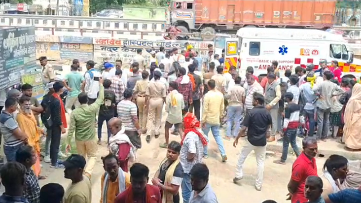 Camoor mein jholachhap doctor ki laparvahi se garbhvati mahi