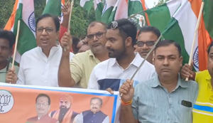 Bhajpa Sansad Sanjay Jaiswal ne nikali Tiranga yatra, kaha- 2043 tak hum sab milkar Bharat ko ek...