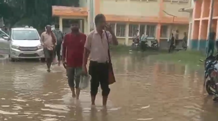 Bhagalpur mein Ganga nadi ka kahar jaari, Vishwavidyalaya (T