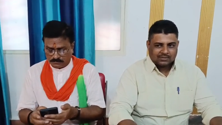 Thamne ka naam nahi le raha Motihari Nagar Nigam ka vivad, v