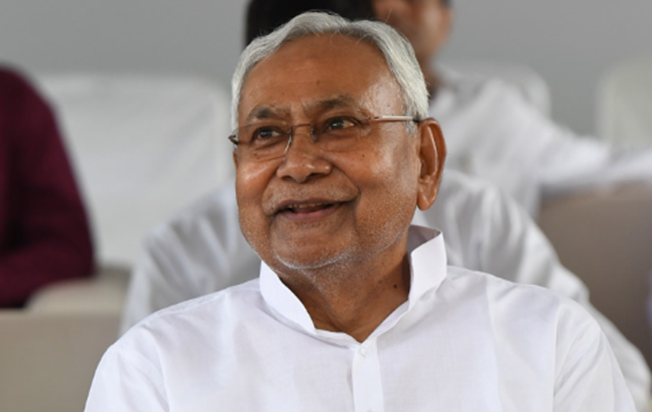Swatantrata Diwas par CM Nitish Kumar ne diya yuvao ko tohfa Swatantrata Diwas par CM Nitish Kumar ne diya yuvao ko tohfa