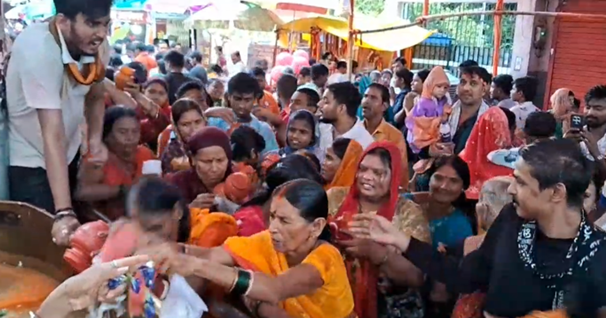 Baba Garib Nath Temple :Chauthi Somvar par umda bhakt ka jan