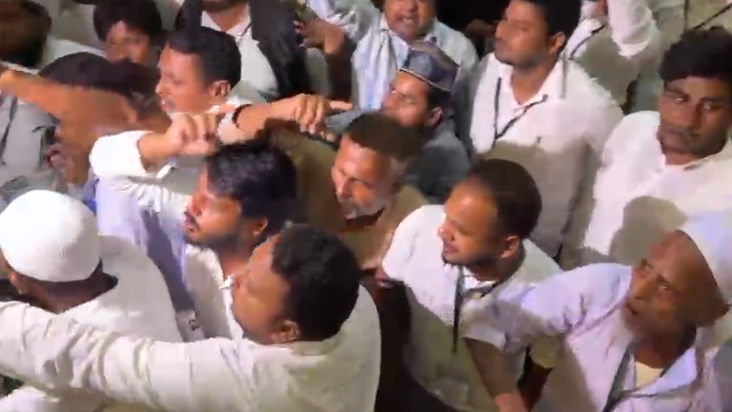 CM Nitish ke karyakram mein hungama, alpsankhyak samaj ke lo