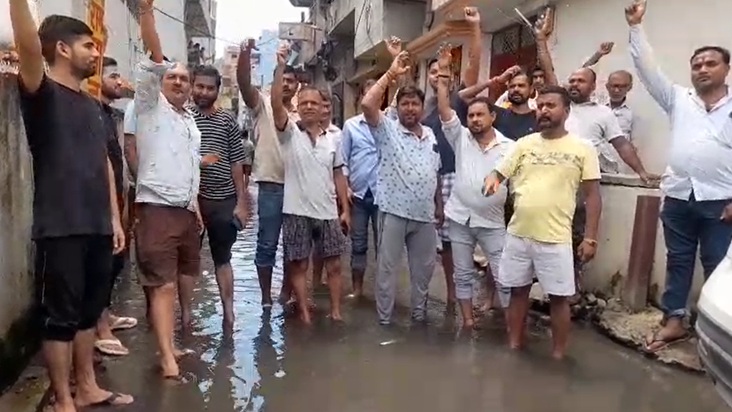 Patna mein jaljamav ko lekar bawaal, logon ka sansad-vidhaya
