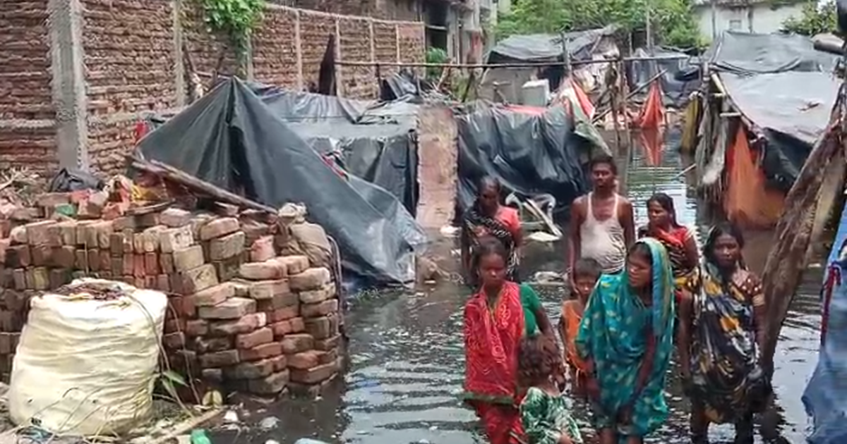 Bihar: Museebat mein visthapit 52 mahadalit parivaar