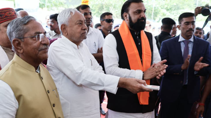 Patna News : Vidhayak Nandkishor Yadav ke janmdin par CM Nit
