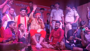 Manoj Tiwari News : Kanwar Yatra par nikle Manoj Tiwari, Gaana par jhoome shradhalu...