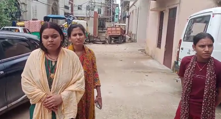 Baadh mein ek aisi ghatna jo aapki soch badal degi : Pita ki Baadh mein ek aisi ghatna jo aapki soch badal degi : Pita ki