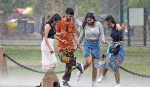 Bihar Weather News : Bihar mein kai zilon mein aaj bhari baarish, 19 zilon mein alert jaari, Patna mein...