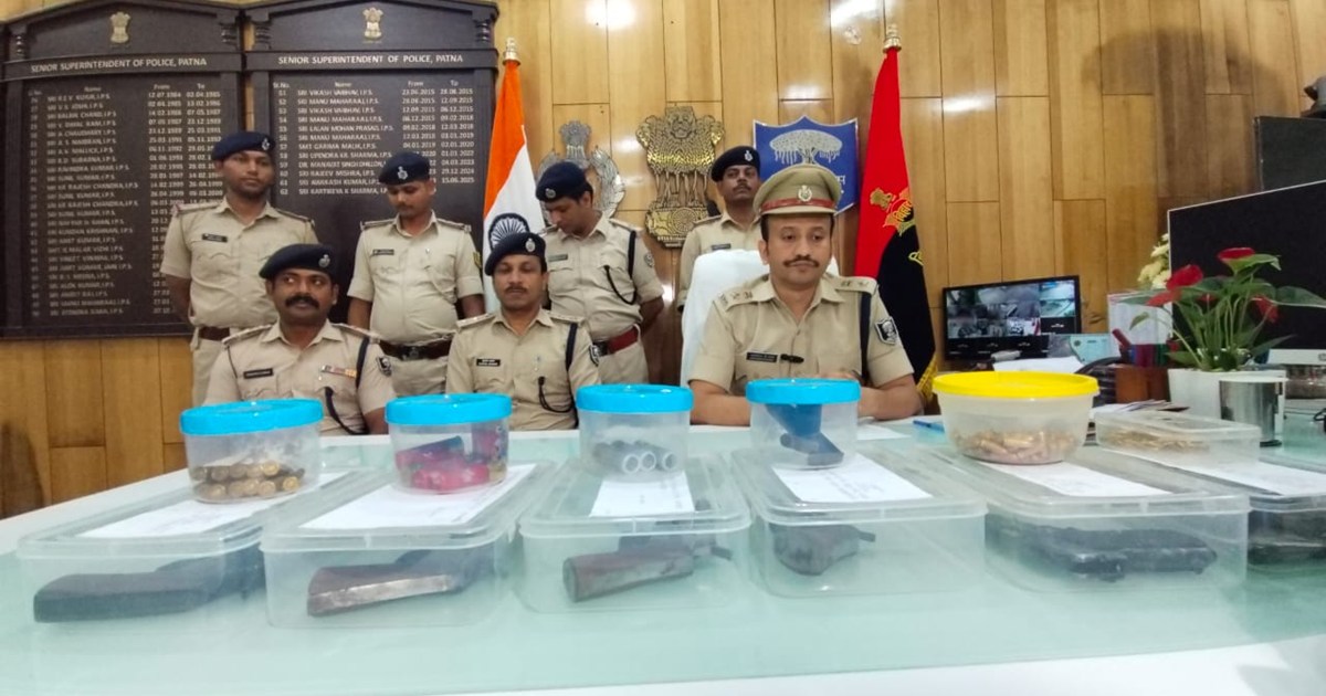 Antarrajya kukhyat aparadhi Roushan Sharma aur police ke bee