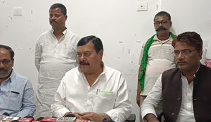 Bihar Politics: Jahanabad Sansad Surendra Yadav ka satta paksh par hamla, kai mantriyon ko banaya nishana...
