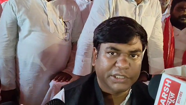 VIP party ke pramukh Mukesh Sahni ka teekha hamla, kaha- mer