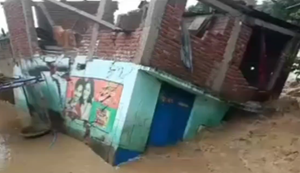 Baadh ka Kehar: Tez dhaar me taash ke patte ki tarah baha do manjila makaan, darjono gaavon ka sampark toota...