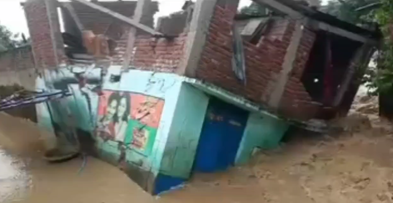 Baadh ka Kehar: Tez dhaar me taash ke patte ki tarah baha do Baadh ka Kehar: Tez dhaar me taash ke patte ki tarah baha do