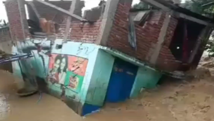Baadh ka Kehar: Tez dhaar me taash ke patte ki tarah baha do