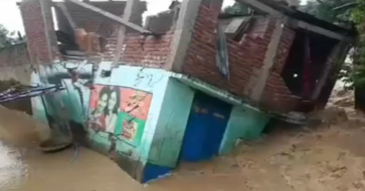 Baadh ka Kehar: Tez dhaar me taash ke patte ki tarah baha do