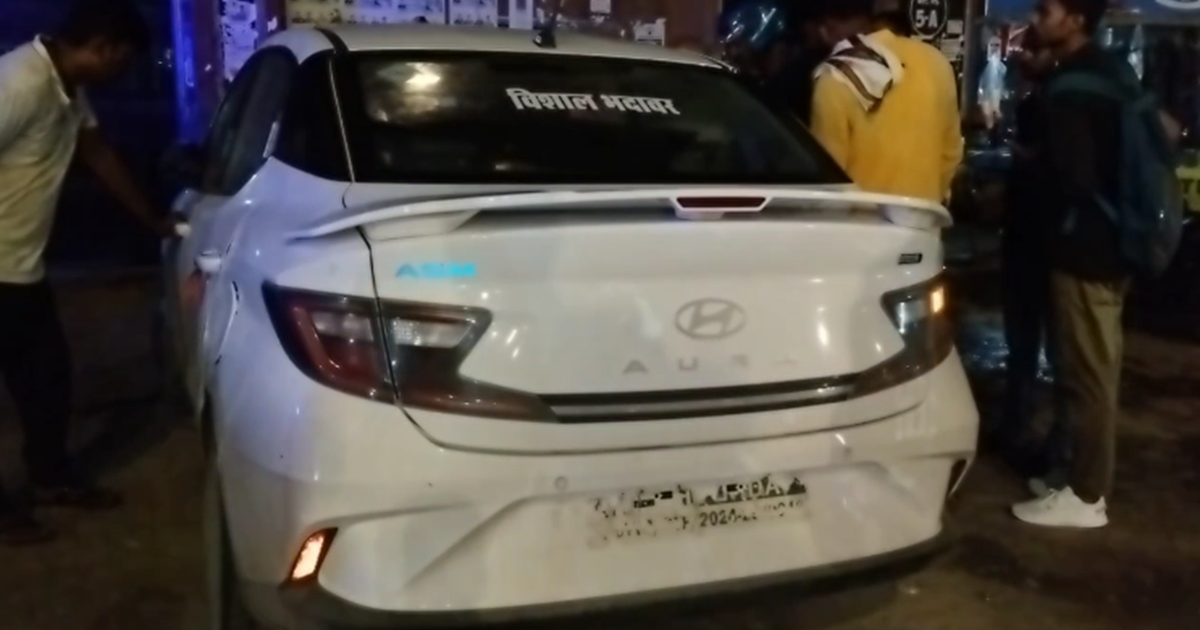 Rajdhani Patna mein nashe mein dhut yuvak ne tej raftaar car