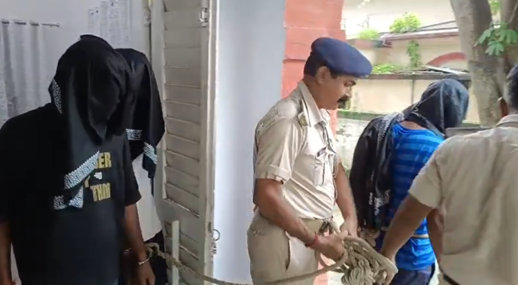 Bihar Crime: Hathiyar supplier giroh ka bhandafod, teen gira