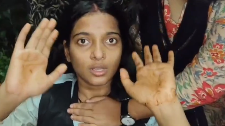 Beti ki antarjaatiya shaadi se naaraj chal raha tha pita, di