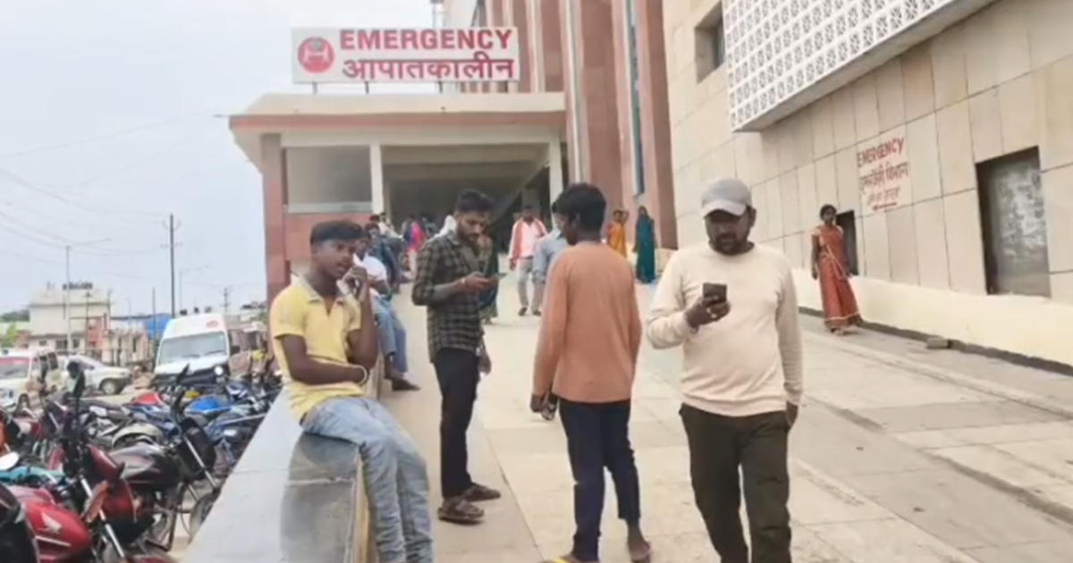 Mantri Hari Sahni ke kafile ki escort gaadi ne machaya kahar