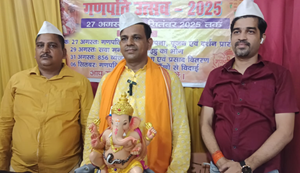 Ganpati Bappa ka anokha bhakt : Pichle 9 salon se Mumbai se pratima lane wale Devottam ne liya 40 saal ka sankalp.