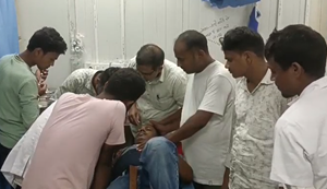 Bihar Crime : Bijli Vibhag Karmi se Loot, Chaku Maarkar Ghayal...