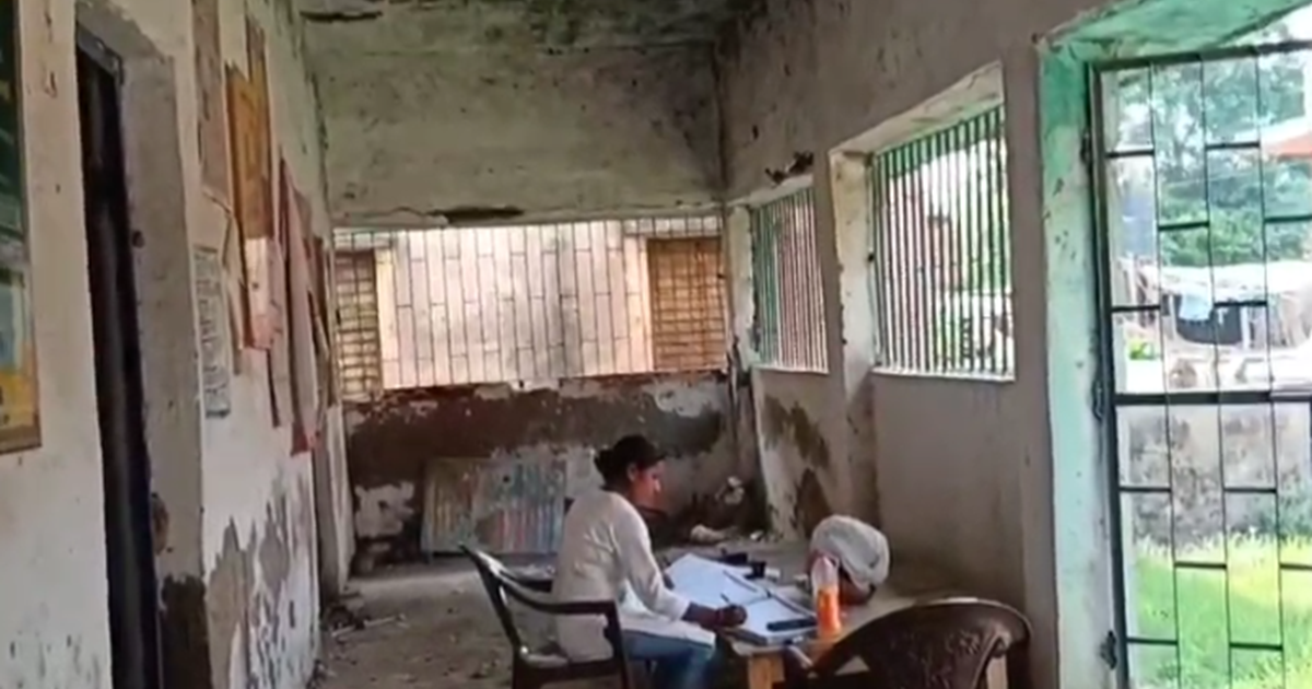 Ventilator par chal raha Bihar sarkar ki sarkari aspatal, va